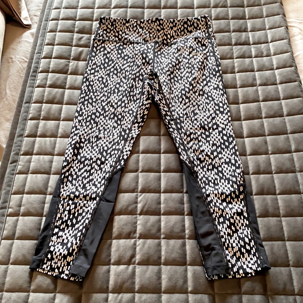Nike Dri fit Capri running leggings
